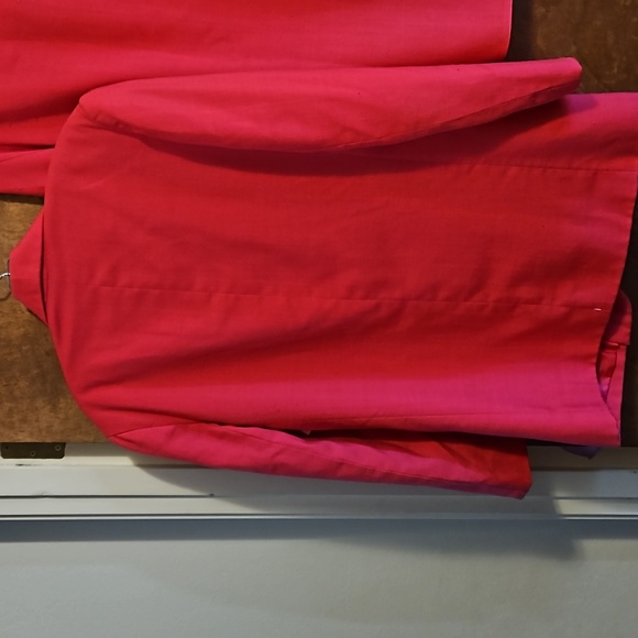 Womens Suit - Picture 4 of 6